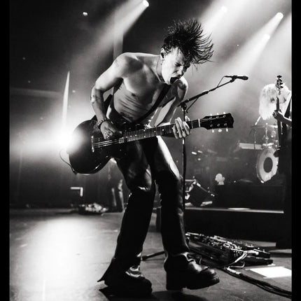 Yungblud Danville Tom pallant behind the gallery 