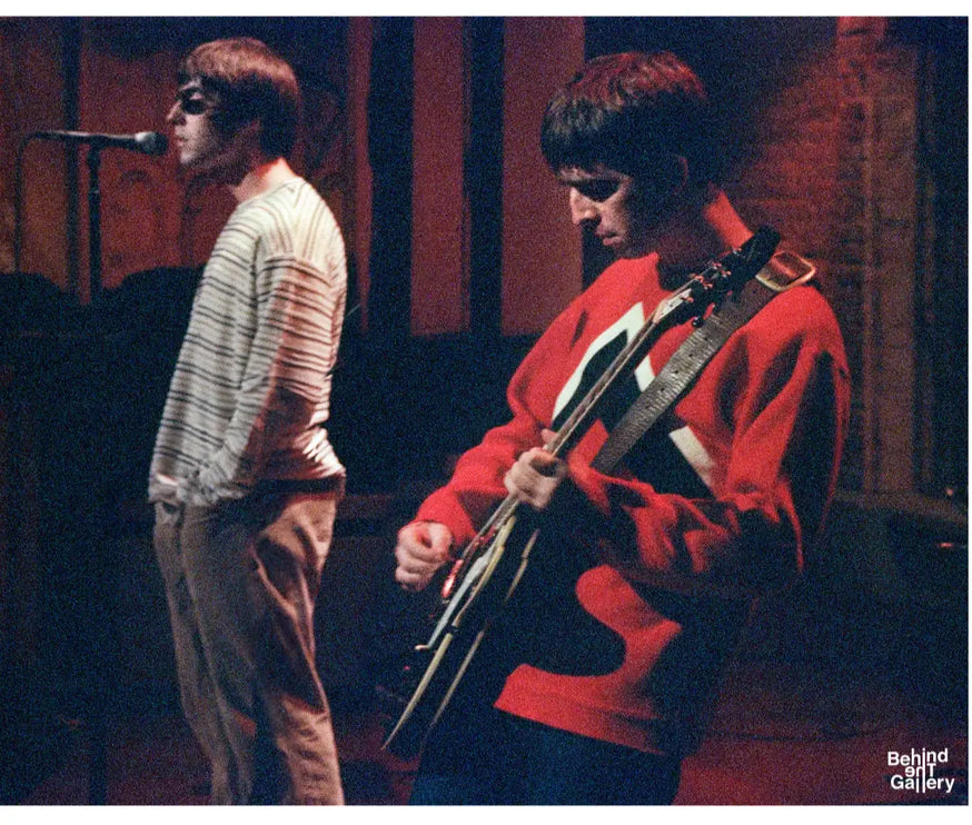 Chris Floyd Liam Gallagher Noel Gallagher Behind The Gallery Oasis