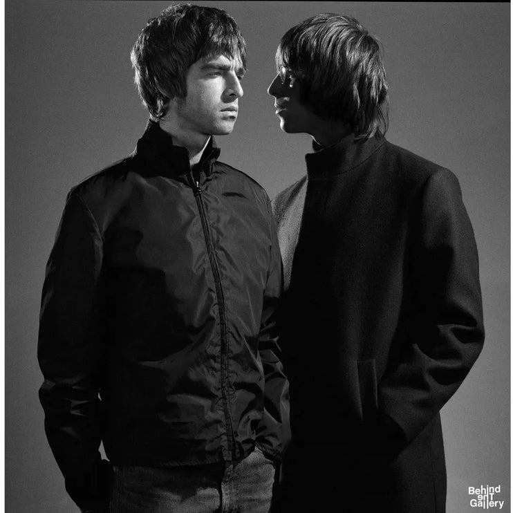 Chris Floyd Liam Gallagher Noel Gallagher Behind The Gallery Oasis