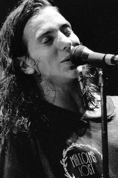EDDIE VEDDER LIVE VENTURA 1 — Pearl Jam, 1992, photographed by Chris Cuffaro | Behind The Gallery