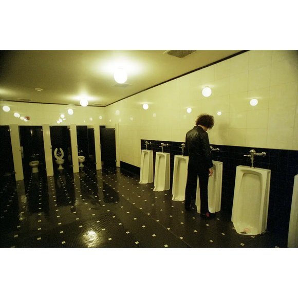 Albert Hammond Jr Radio City Hall Bathroom — The Strokes, 2002, photographed by Cody Smyth | Behind The Gallery