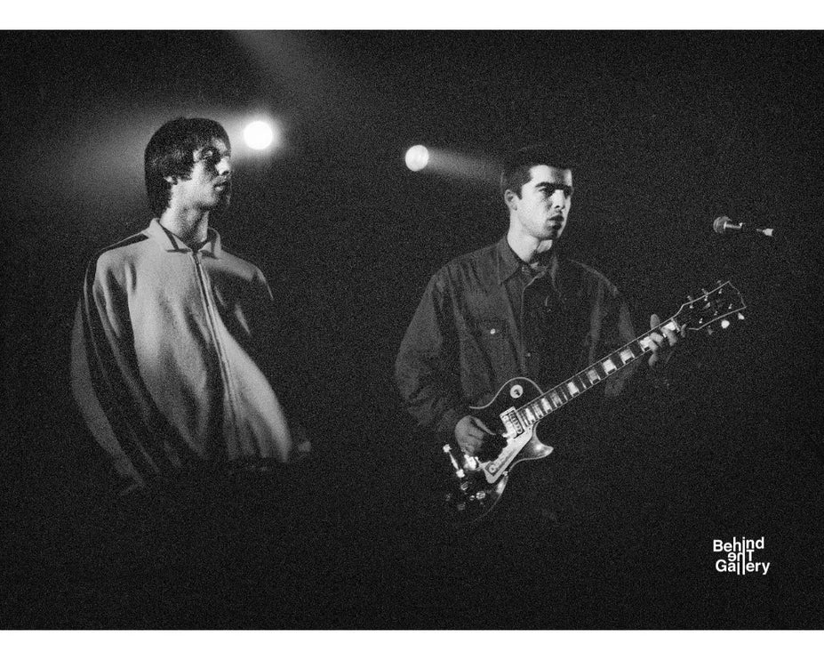 Chris Floyd Liam Gallagher Noel Gallagher Behind The Gallery Oasis
