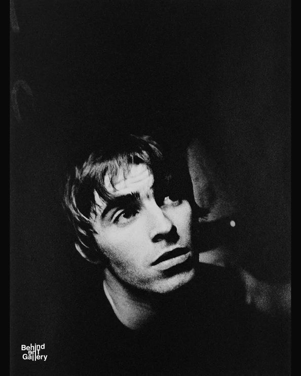 Chris Floyd Liam Gallagher Noel Gallagher Behind The Gallery Oasis