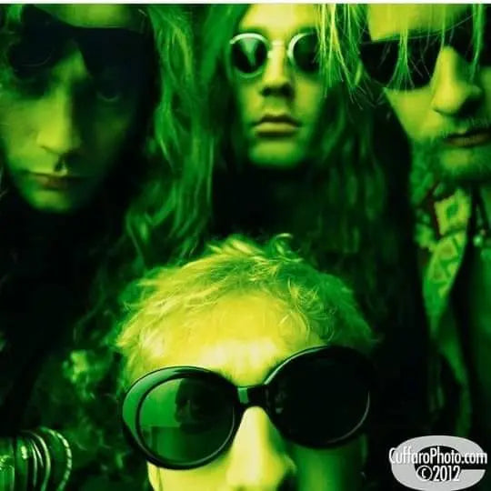 Alice In Chains - Sun Glasses Behind The Gallery behindthegallery