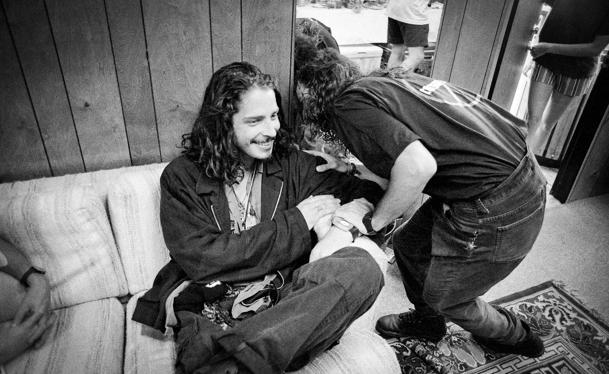 Chris Cornell & Eddie Vedder, Backstage Lollapalooza, Lance Mercer