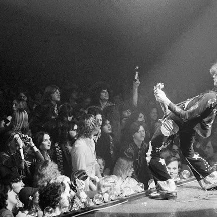 Led Zeppelin: Jimmy Page On Stage, Detroit 1975, Michael Brennan