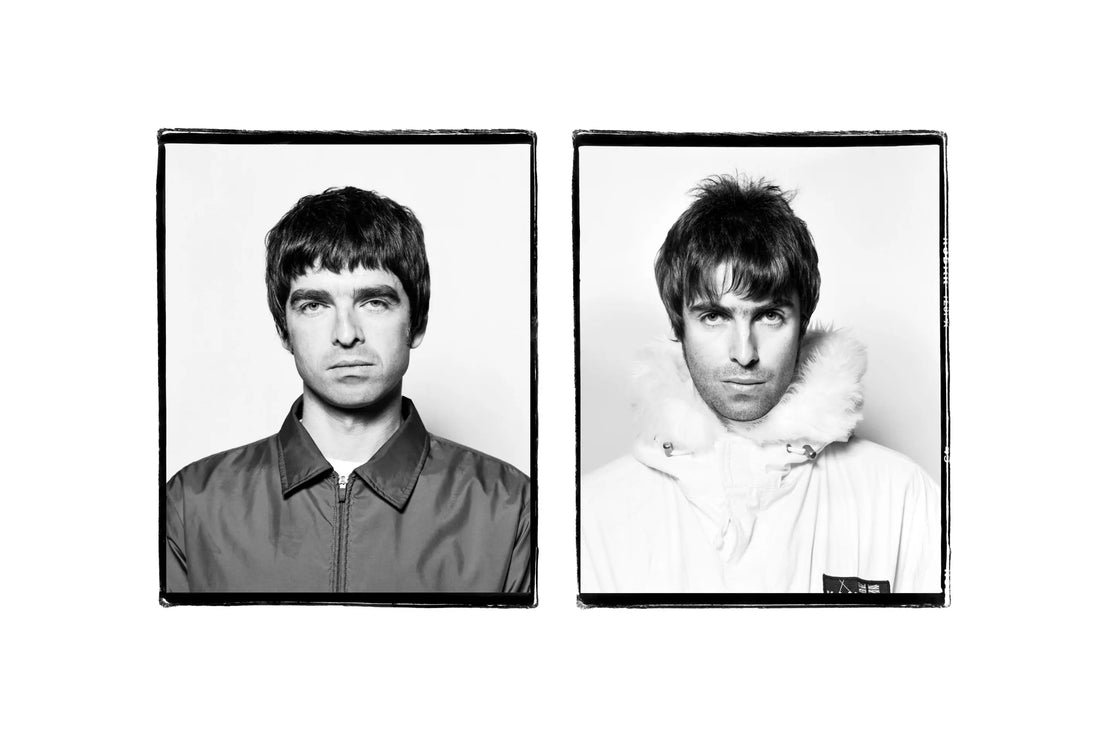 Oasis - London 2001, 30 Collection Behind The Gallery behindthegallery