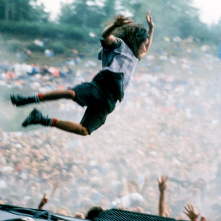 Eddie Vedder Stage Dive, Lance Mercer