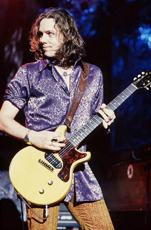 Rich Live Guitar — The Black Crowes, photographed by Ross Halfin | Behind The Gallery
