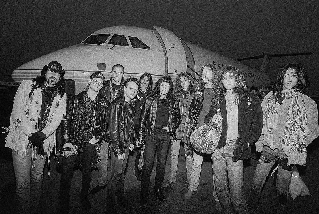 Black Crowes — Metallica - Moscow, 1991, 1991, photographed by Ross Halfin | Behind The Gallery