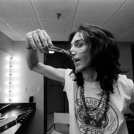 Chris Robinson — The Black Crowes, photographed by Ross Halfin | Behind The Gallery