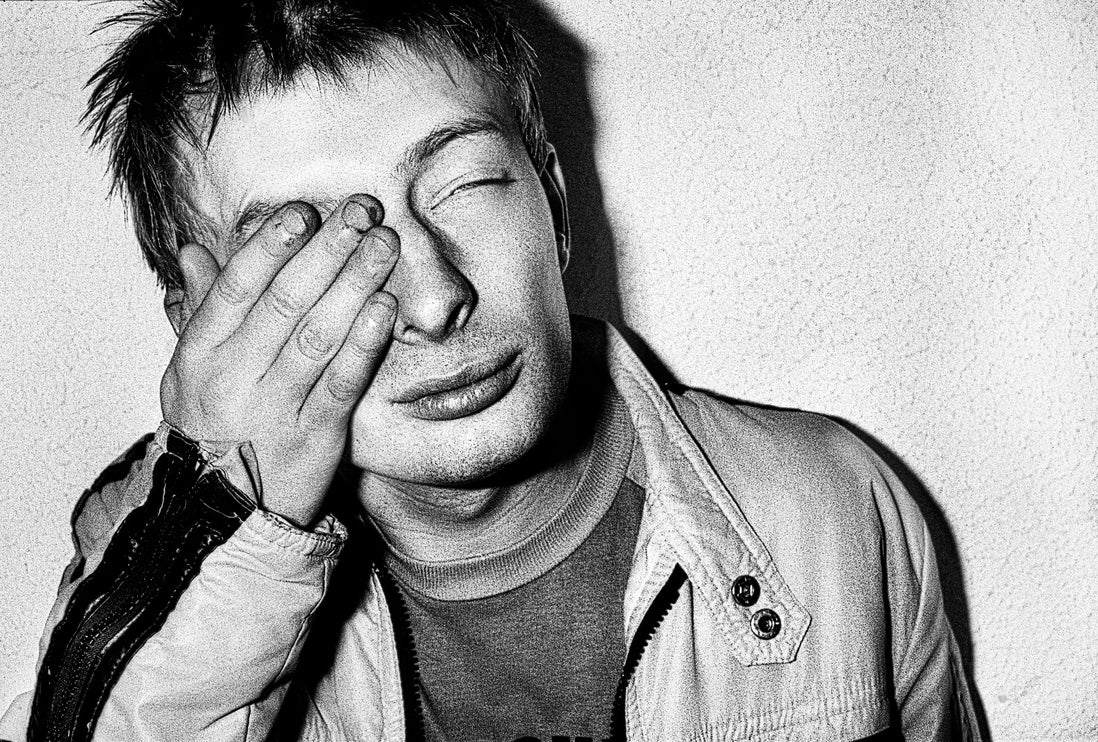 "Up Front", 1995 - Radiohead & Chris Floyd Behind The Gallery Behind The Gallery 