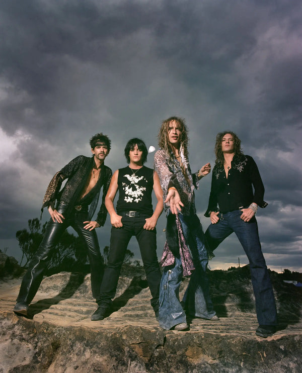 The Darkness - Australia, 2004, 30 Collection Behind The Gallery behindthegallery